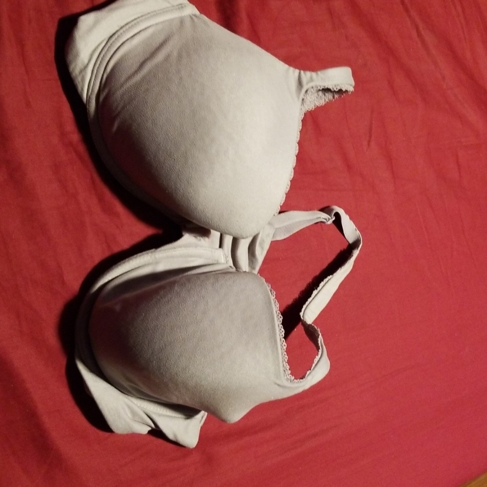 Victoria Secret 34D front closure bra